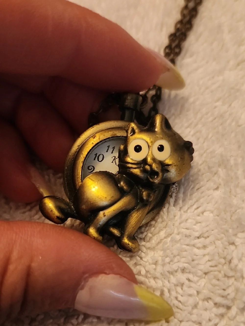 Vintage Style Cat Pendant Pocket Watch Necklace - Bronze